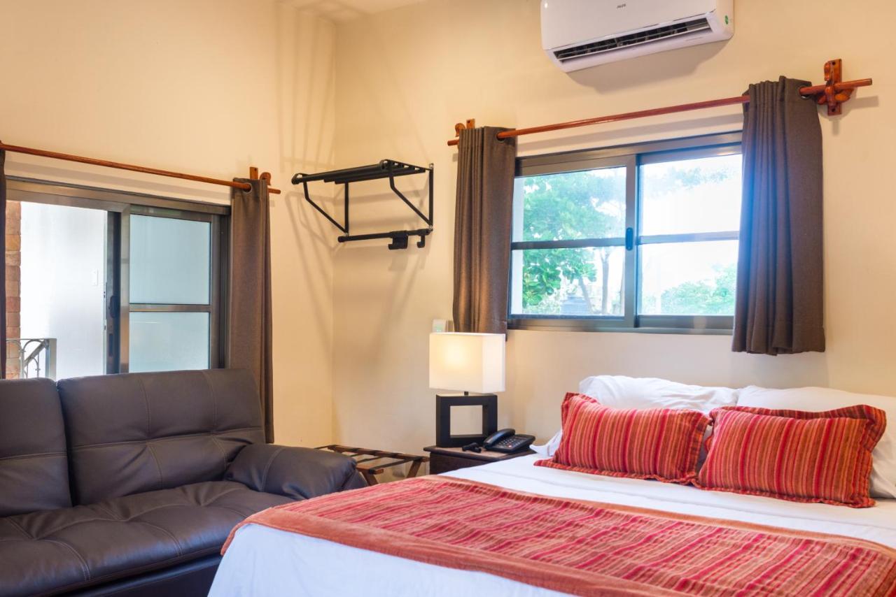 Alamos Inn Hotel Con Jacuzzi Y Piscina แคนคูน ภายนอก รูปภาพ