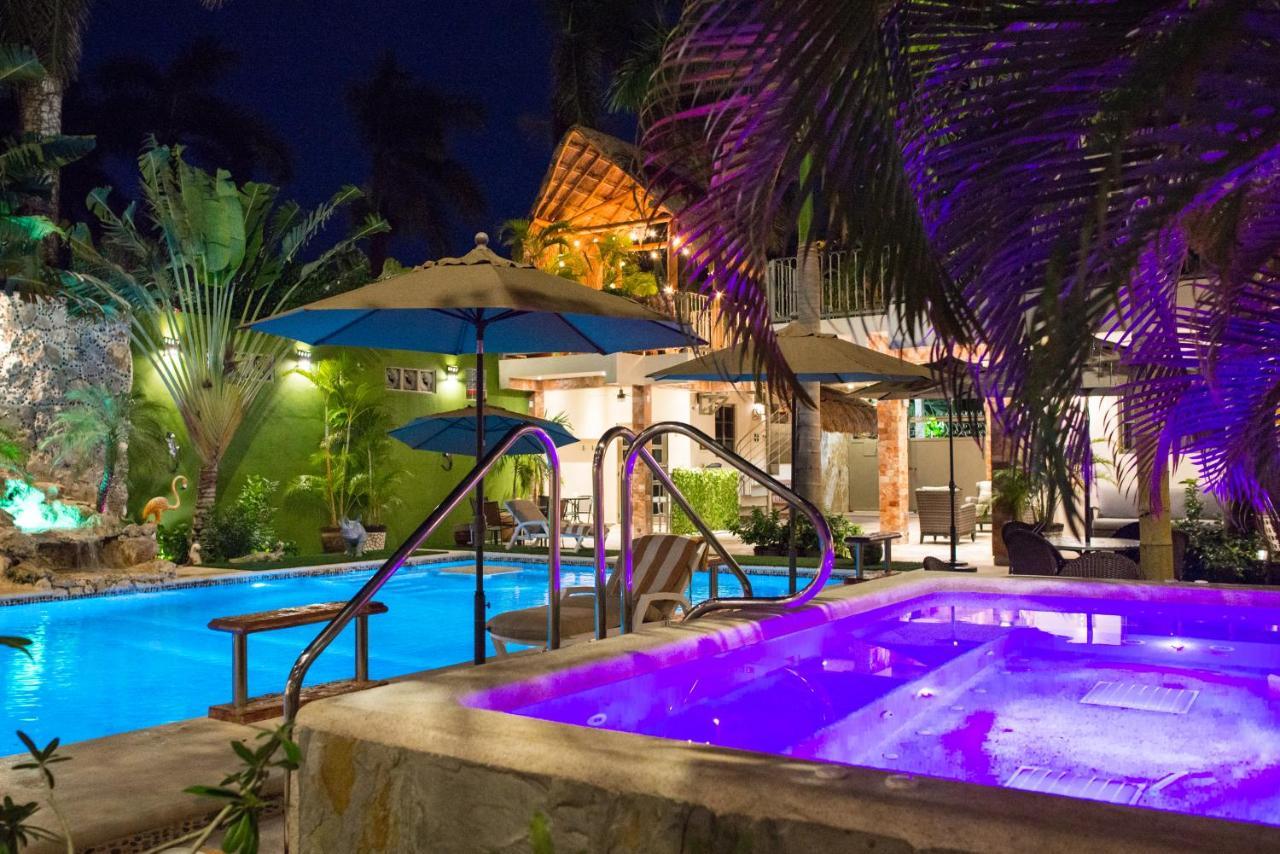 Alamos Inn Hotel Con Jacuzzi Y Piscina แคนคูน ภายนอก รูปภาพ