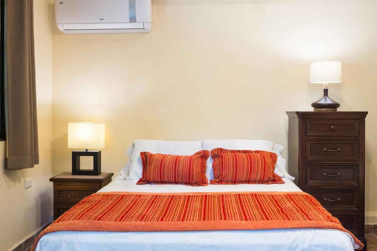Alamos Inn Hotel Con Jacuzzi Y Piscina แคนคูน ภายนอก รูปภาพ
