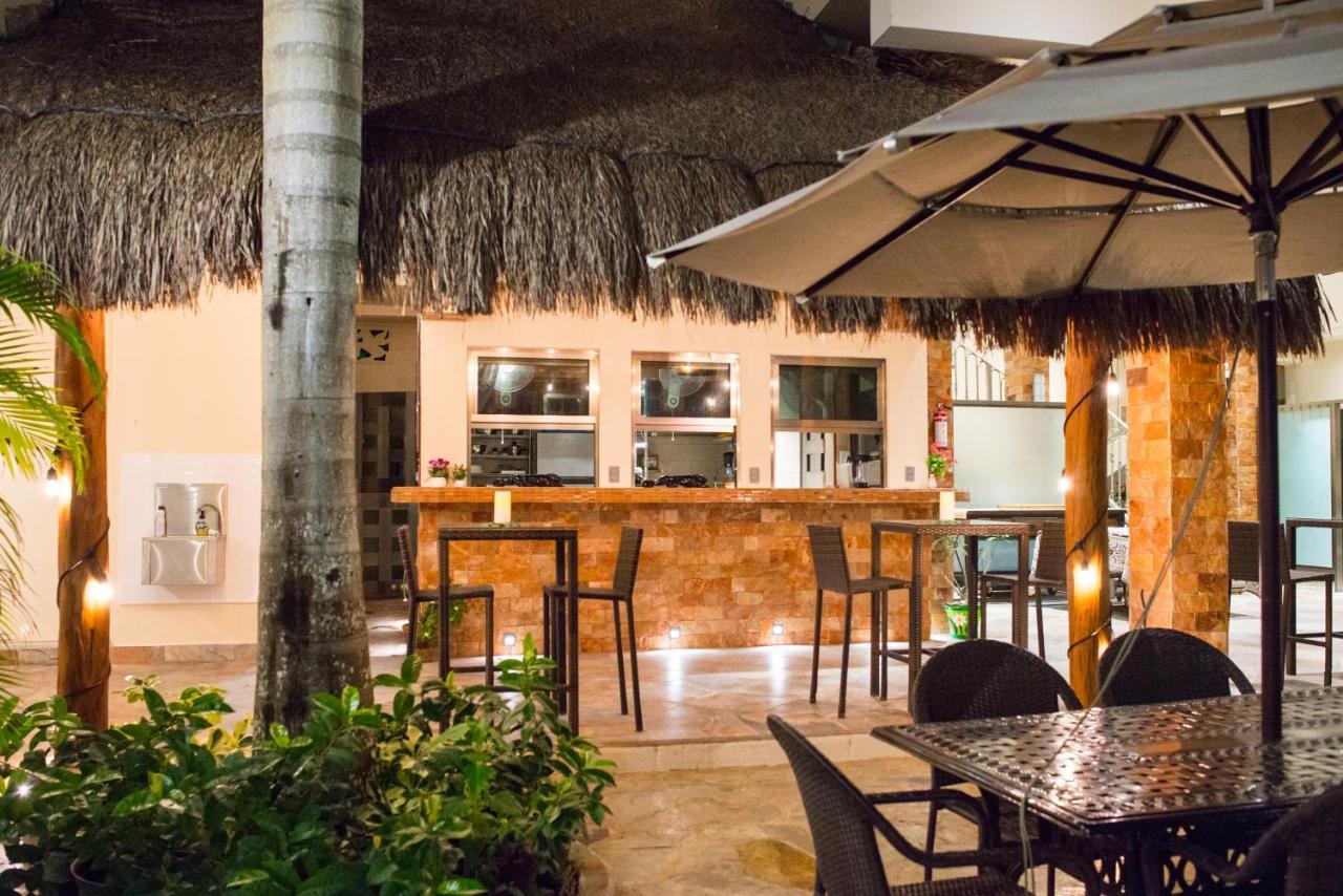 Alamos Inn Hotel Con Jacuzzi Y Piscina แคนคูน ภายนอก รูปภาพ